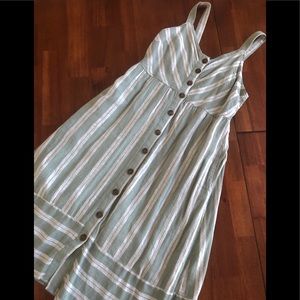 NWT Universal Thread green linen dress. Small